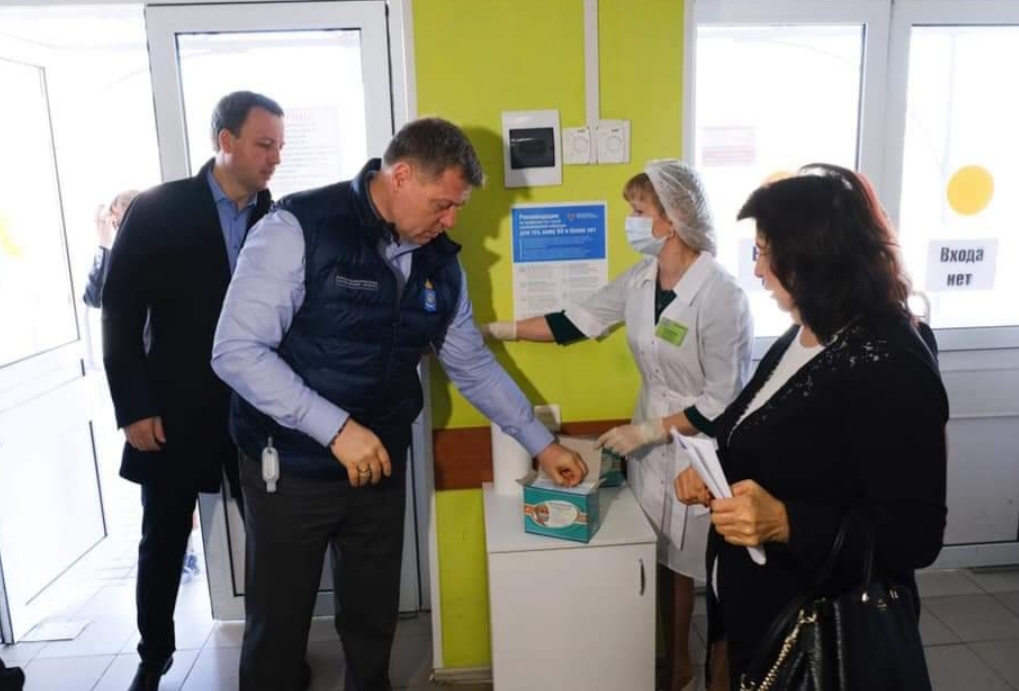 Глава региона проверил степень готовности к проведению противоэпидемических мероприятий по предотвращению распространения СOVID-19 в Астраханских больницах