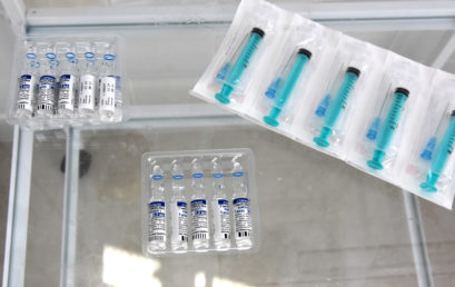 В Астраханском ГМУ начала свою работу кампания по вакцинации от COVID-19