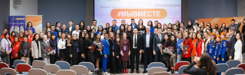 Студентам Астраханского ГМУ присуждены губернаторские стипендии!