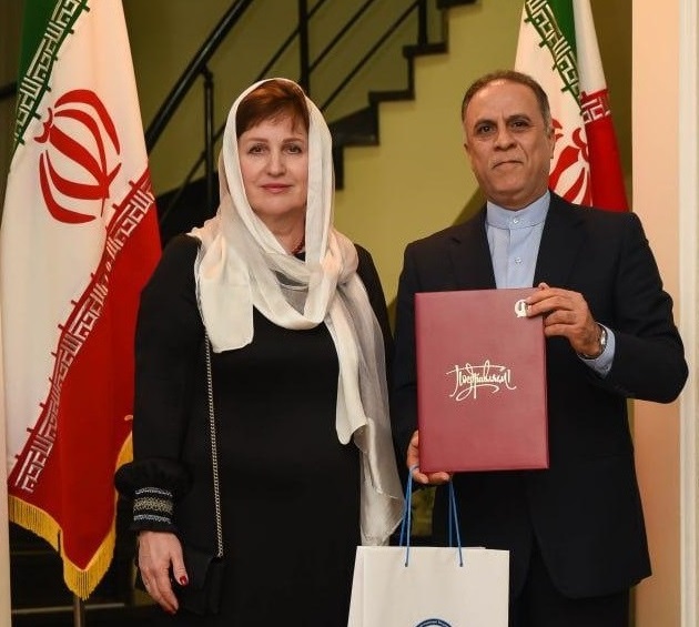 Ректор Астраханского ГМУ поздравила Генерального консула Исламской Республики Иран с 45-й годовщиной Исламской Революции