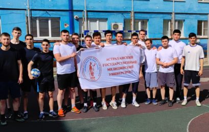 Студенты Астраханского ГМУ приняли участие в соревнованиях по мини-футболу