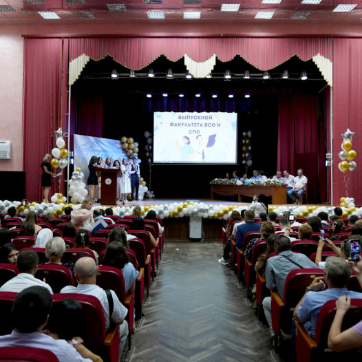 Факультет СПО открыл череду выпускных в Астраханском ГМУ