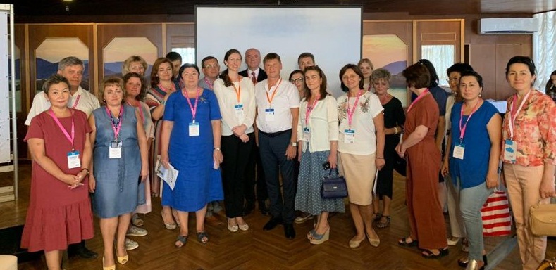 Акушеры-гинекологи и  перинатологи Астраханского ГМУ представили университет на конференции в Сочи