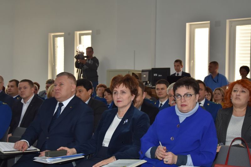 Ректор Астраханского ГМУ ответила на вопросы о подготовке кадров