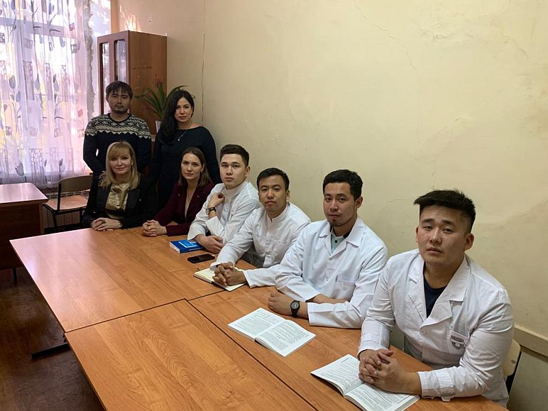 Интерны медицинского университета имени Марата Оспанова прошли обучение на кафедре дерматовенерологии Астраханского ГМУ
