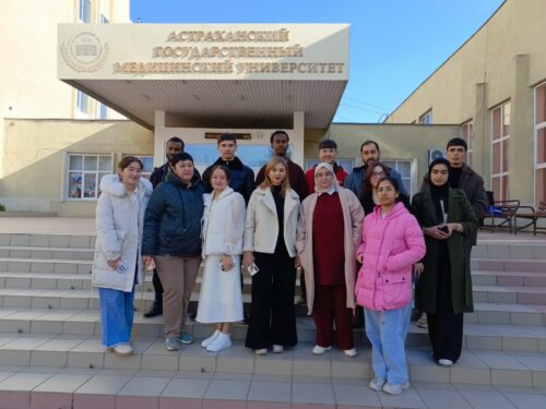 Экскурсия для иностранных слушателей по историческому центру Астрахани