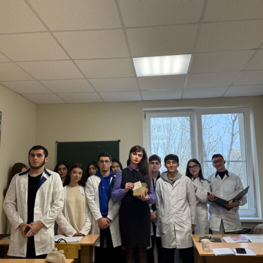 В Астраханском ГМУ состоялась интеллектуальная игра «Институт, академия, университет»