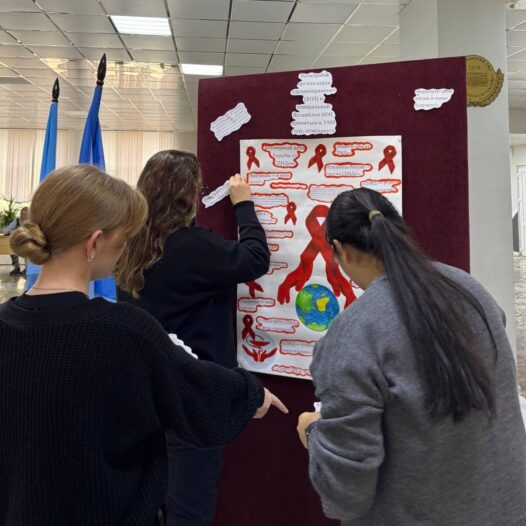 В Астраханском ГМУ провели акцию “Объединимся ради жизни”