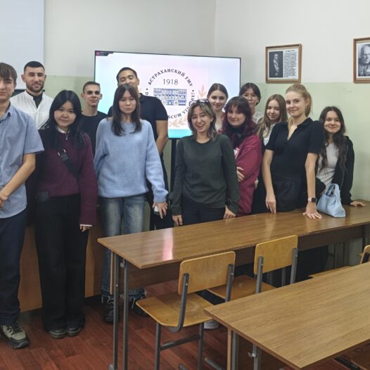 В Астраханском ГМУ провели профориентационный урок «Юный гигиенист» для школьников