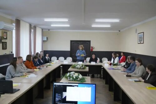 От слов к смыслам: в Астраханском ГМУ обсудили, как меняется язык в цифровую эпоху