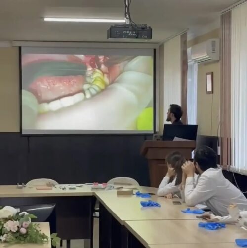 В Астраханском ГМУ состоялся мастер-класс «Хирургия полости рта: удаление зубов»