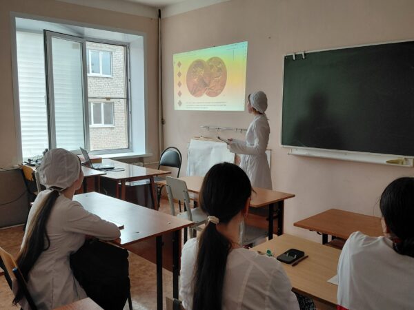 Заседание научного студенческого фармакологичсекого клуба «Парацельс»