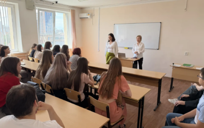 В Астраханском ГМУ состоялся день профессиональной ориентации для учащихся медицинских классов