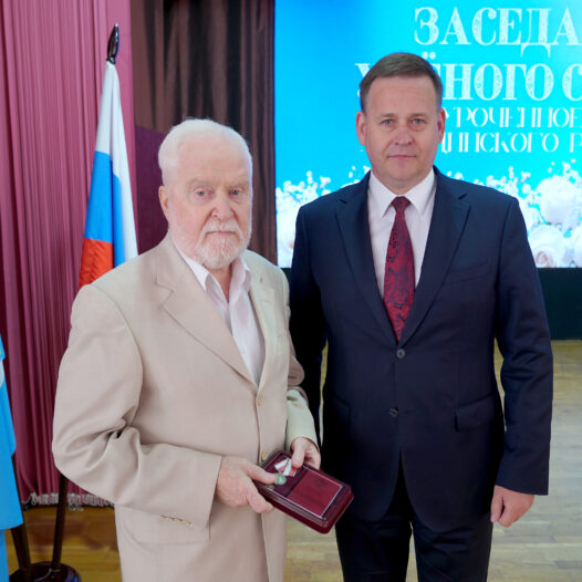 Ректор Астраханского ГМУ вручил сотрудникам вуза ведомственные награды Министерства здравоохранения Российской Федерации