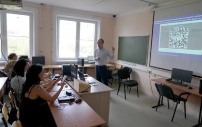 ИИ для преподавателя: от инструментов к собственному AI-помощнику