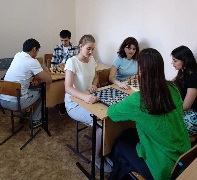 Соревнования по шашкам в рамках спартакиады Астраханского ГМУ